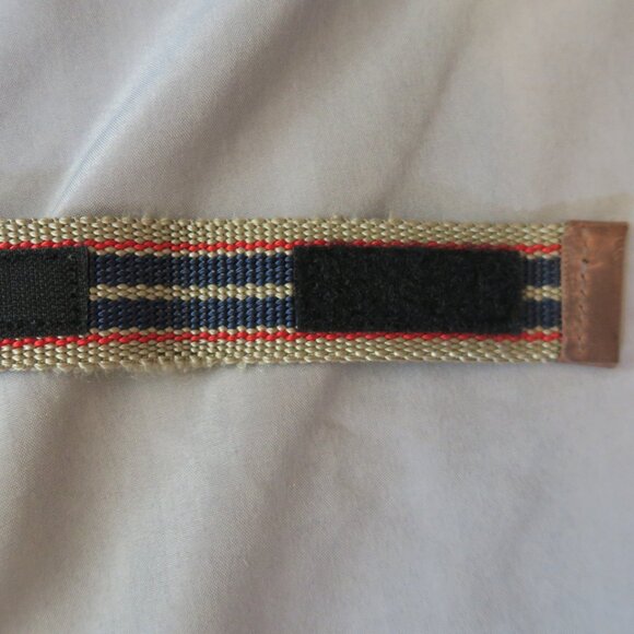 GapKids Boys Tan/Navy Blue/Red Striped Belt  Size XS 4 - Picture 4 of 8